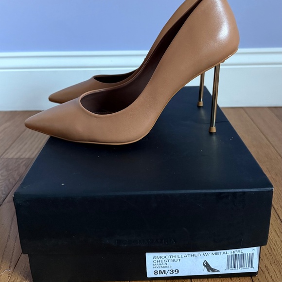 BCBG MAXAZRIA MARAIN CHESTNUT LEATHER PUMP GOLD METAL HEEL SZ 8M/39 NIB $258 - Picture 11 of 11